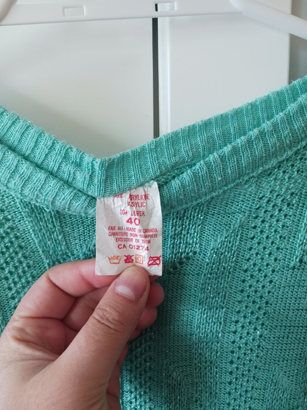 90s Vintage Sparkly Turqoise Geometric Pattern Sweater - Picture 5 of 5